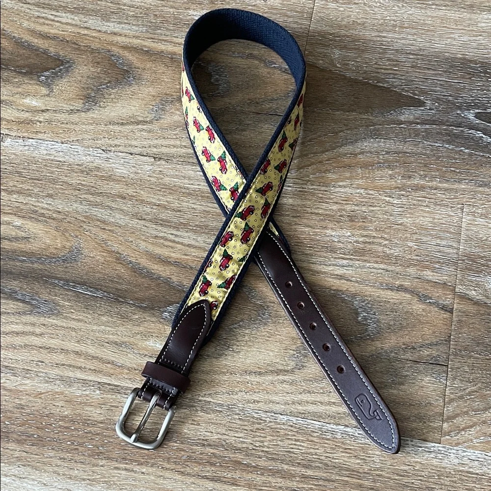 Vineyard Vines Boy's Xmas Truck and Tree Canvas Club Belt Yellow Sz 28